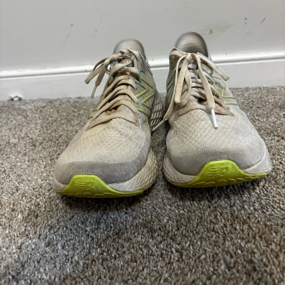 New Balance Women Fresh Foam 1080v11 running shoes White Bleached Lime Glow 10.5 - Picture 2 of 7
